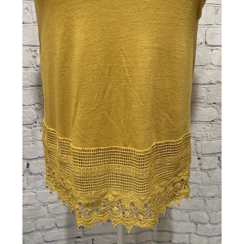Studio JPR Women's Yellow Embroidered Geometric Print Blouse Shirt NWT Petite S - Picture 2 of 7